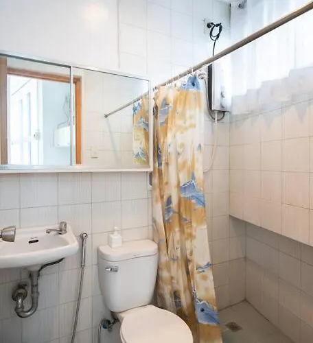 Jp Santiago Makati J206 Apartment
